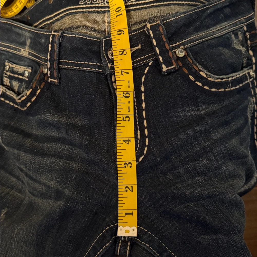 Miss Me Women’s Distressed Boot Cut Jeans
Size 31 x 30 - Picture 10 of 10